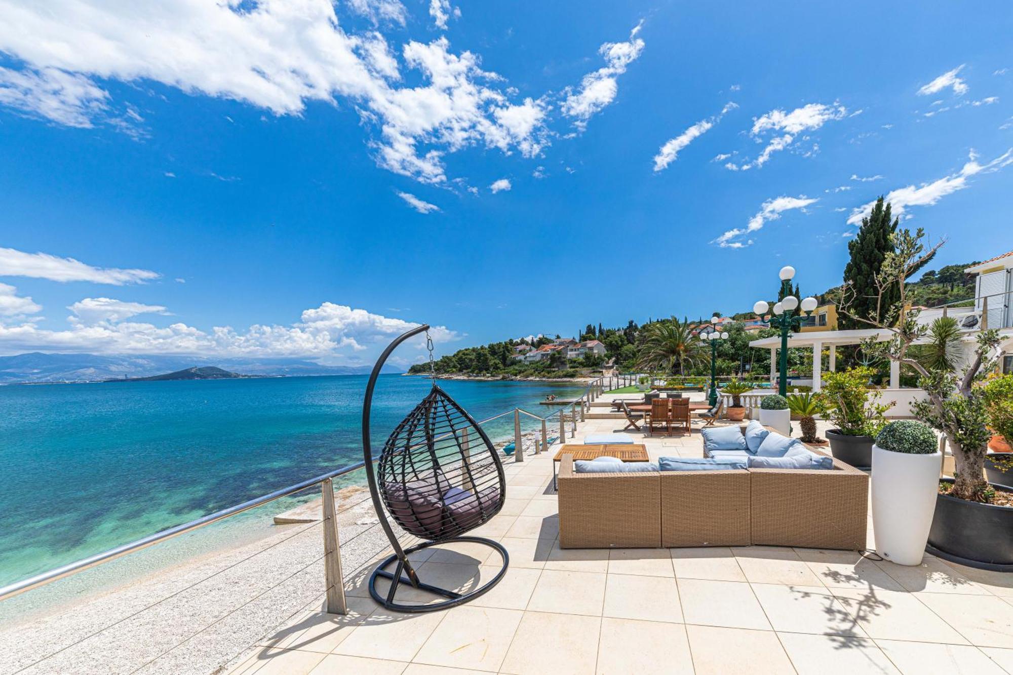 Villa Unique Sur La Plage Pour Des Vacances Inoubliables En Famille Ou Entre Amis Pour 10 Personnes Slatine Exterior photo